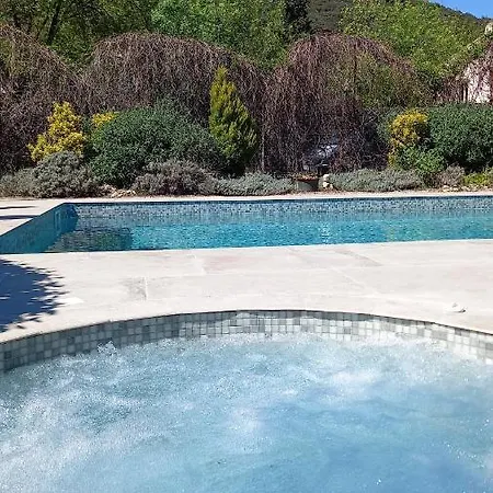 Les Jasmins De Salelles * Le Bosc (Herault)