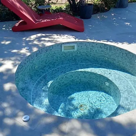 Les Jasmins De Salelles Le Bosc (Herault)