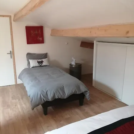 Les Jasmins De Salelles Hébergement de vacances *