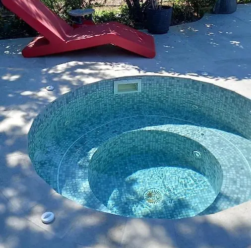 Les Jasmins De Salelles Le Bosc (Herault)