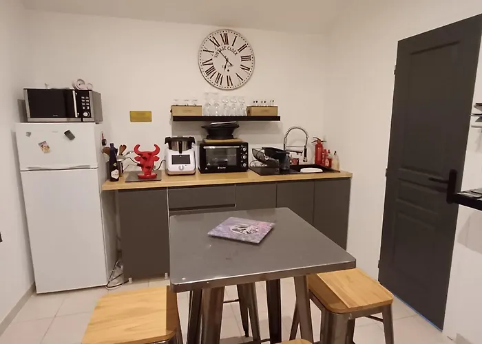 Les Jasmins De Salelles Ferienhaus